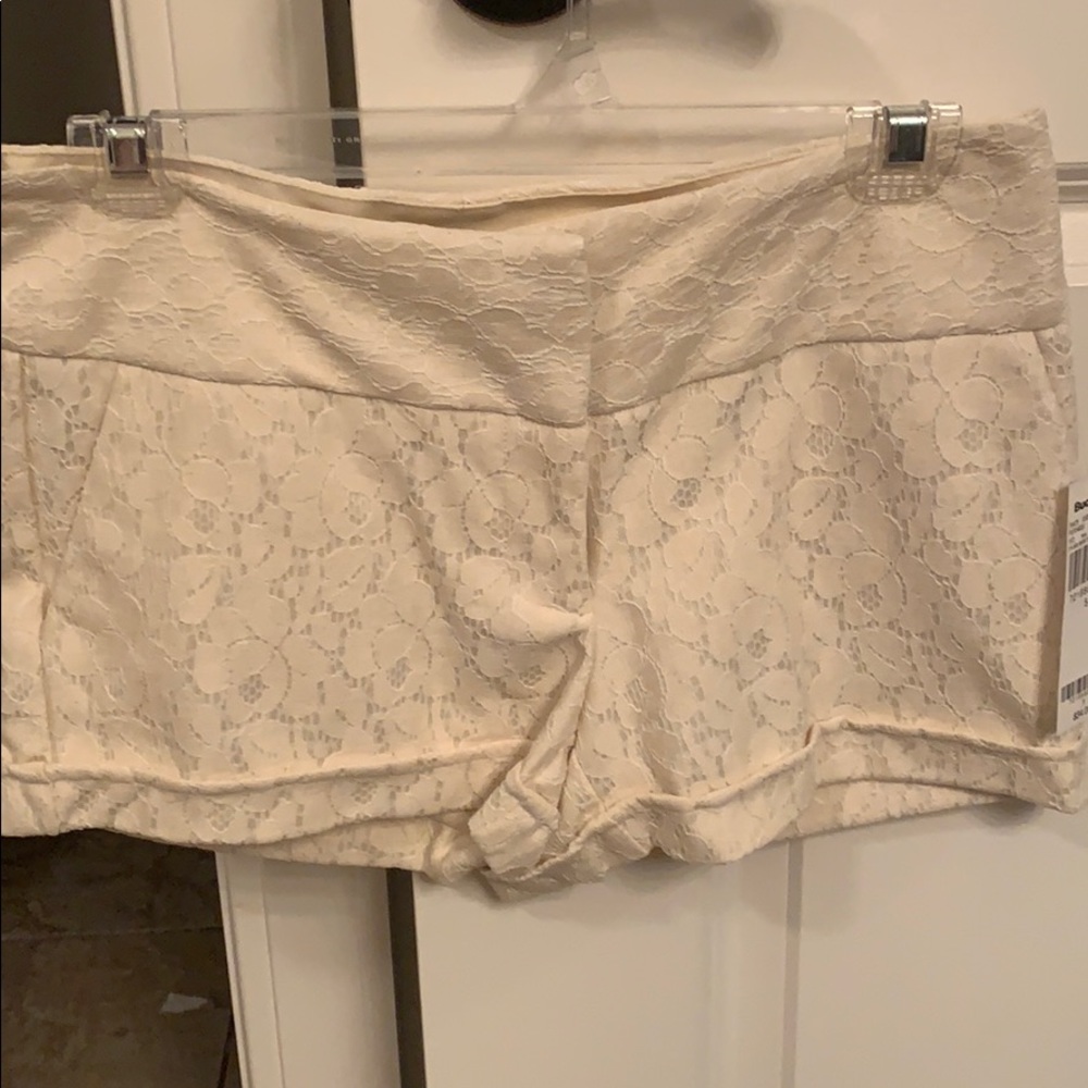 Buckle daytrip lace shorts.